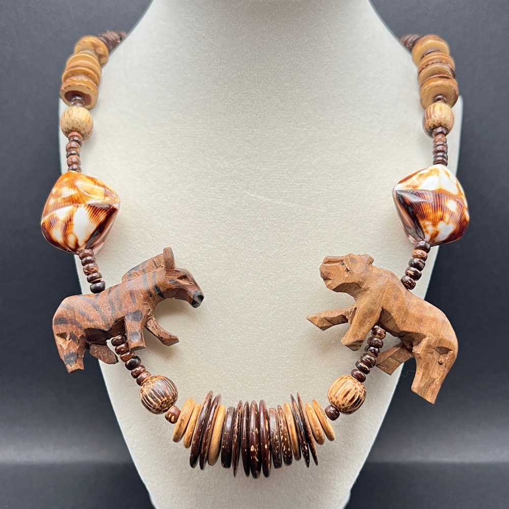Vintage Safari Animal Necklace‎ Hand Carved Wood Zebra Lion Shell Boho 24"